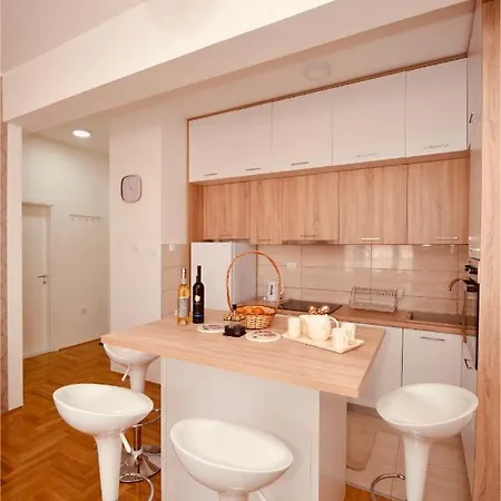 Harmonija 4 * Trebinje